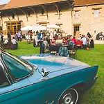 Domaine De & *