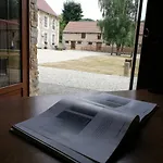 Domaine De & 호텔