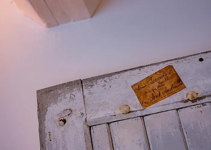 Domaine De & * La Pommeraye