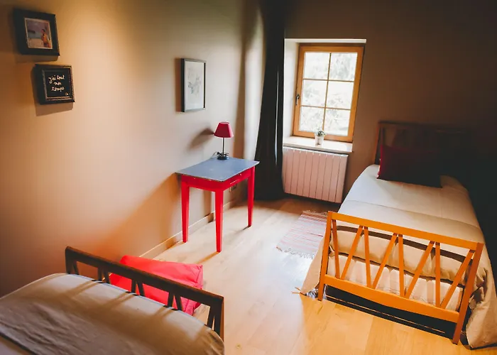 Domaine De & La Pommeraye