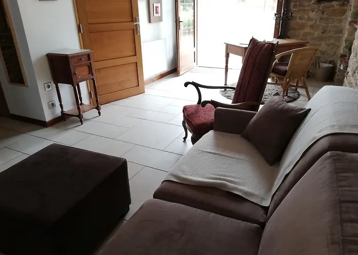 Hotel Domaine De & *