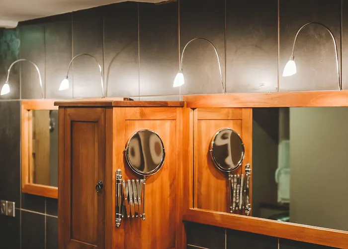 Domaine De & La Pommeraye