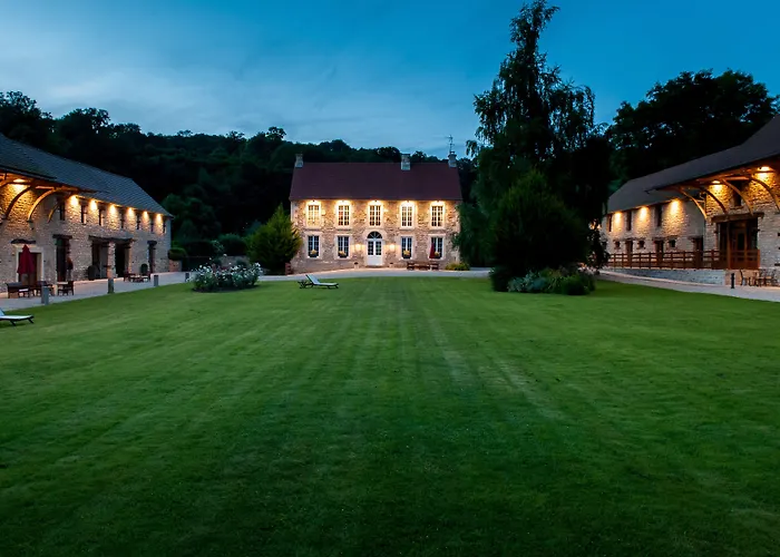 Domaine De & Hotel *